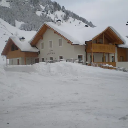 Ciasa Dl Mone Aparthotel Colfosco